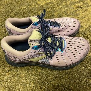 Women’s Brooks Glycerin 17 size 9.5